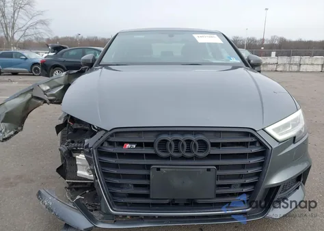 2018 Audi S3 2.0T Premium Plus/2.0T Tech Premium Plus z USA, uszkodzony, nr VIN WAUB1GFF8J1083258